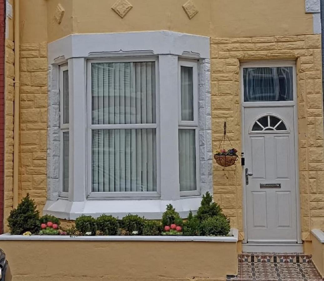 Home From Home Near Lfc, Efc & Train Station 리버풀 외부 사진